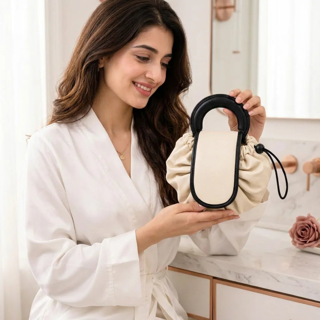 FlexBag™ - Instant-access drawstring makeup organizer